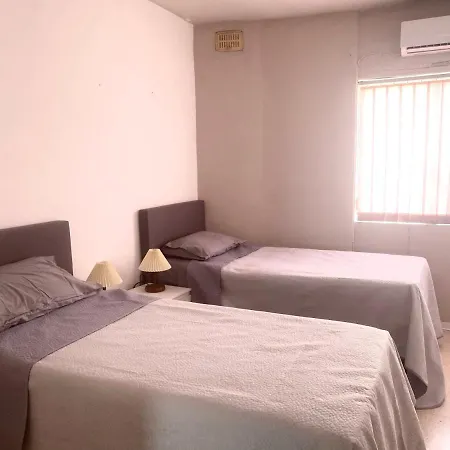 Case de vacanță 4 Bedroom Witt Rooftop / Up To 8 People In Malta Msida